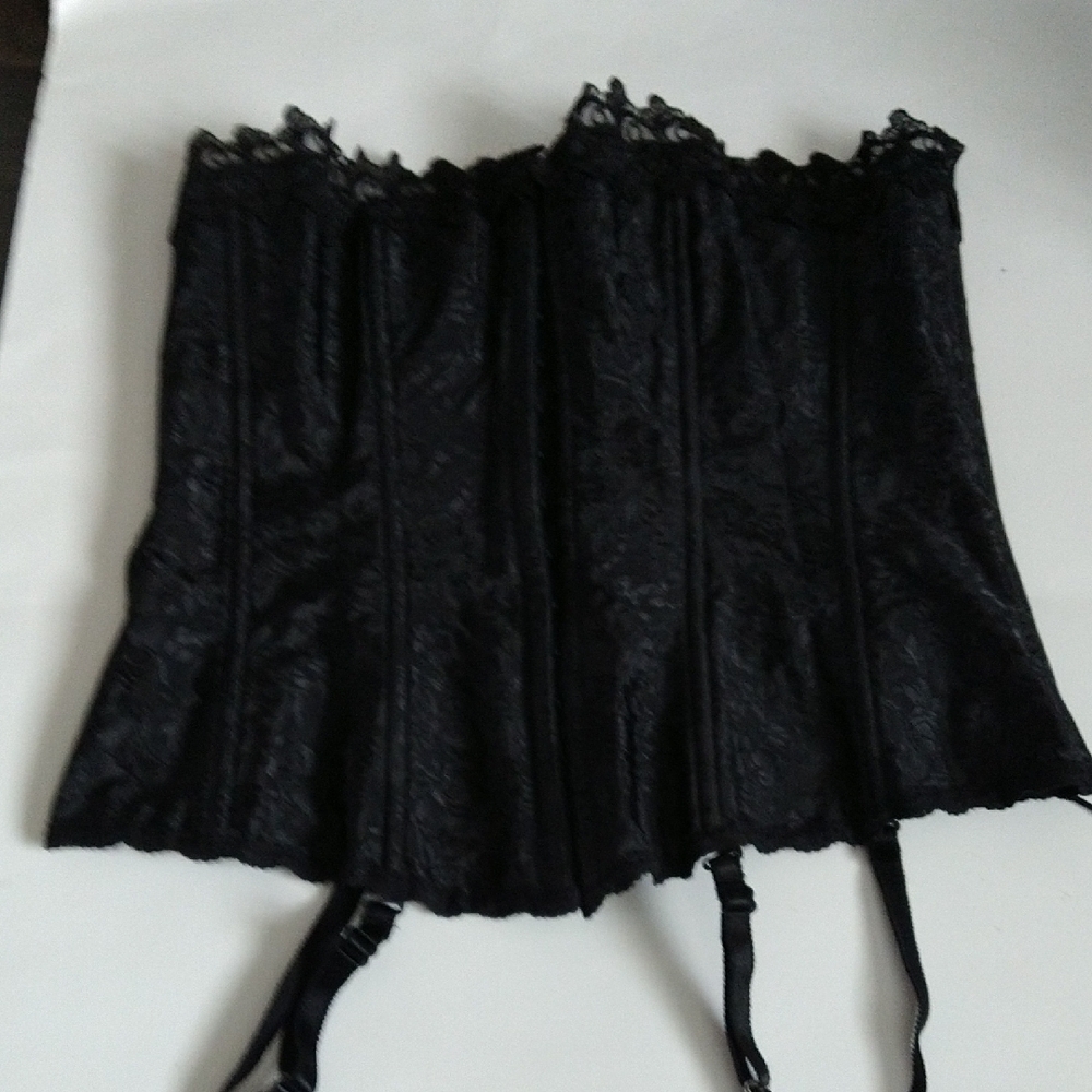 Elegant Black Lace Corset